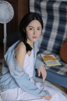 她很漂亮在线观看免费韩剧